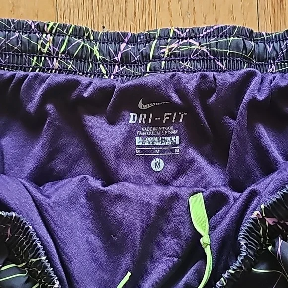 Nike Womens Purple Green Logo Dri-Fit Running Shorts Size M Casual Activewear - Picture 2 of 2